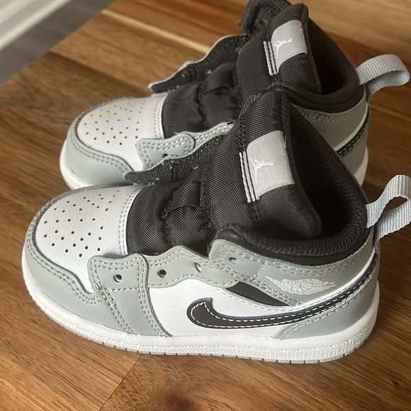 Toddlers Nike Dunks - Picture 2 of 4